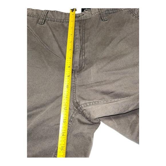 St. John’s Bay Men’s Cargo Shorts green Size 38 | Cotton Comfort Utility Style - Picture 6 of 11